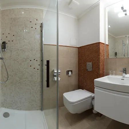 Hotel Bystra Снина Екстер'єр фото