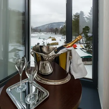 Hotel Bystra Снина Екстер'єр фото